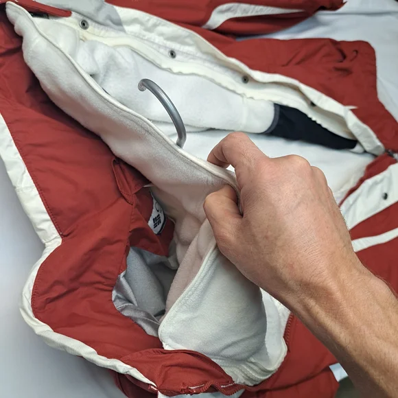 Columbia Jacket Red And White WINTER Coat With Hood Women's Size XL - Picture 9 of 13